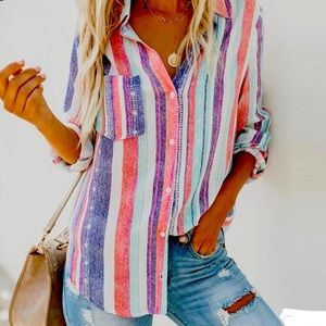 Women’s Boutique Oversized Shirt with Button Lapels on Sleeves. Size Small NWOT